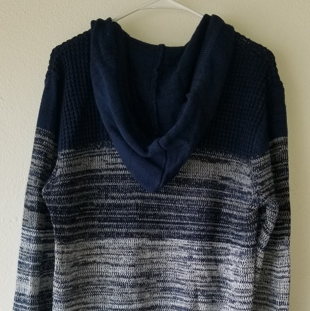Sweater - Picture 2 of 3